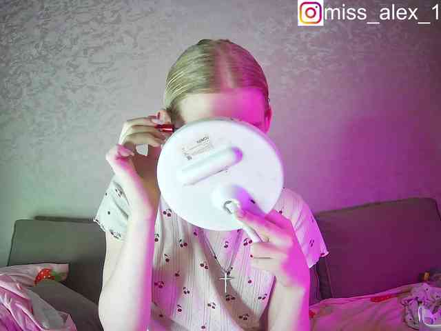 sasyhk01 Sex Cam Show