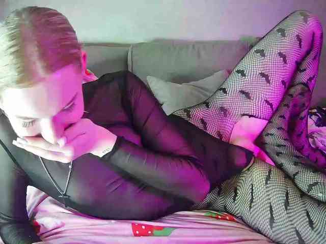 sasyhk01 Sex Cam Show