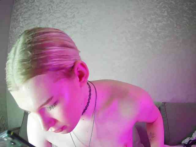 sasyhk01 Sex Cam Show