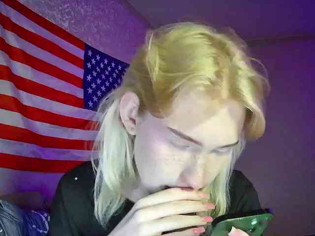 Sasyhk01's cam show statistics and live stream