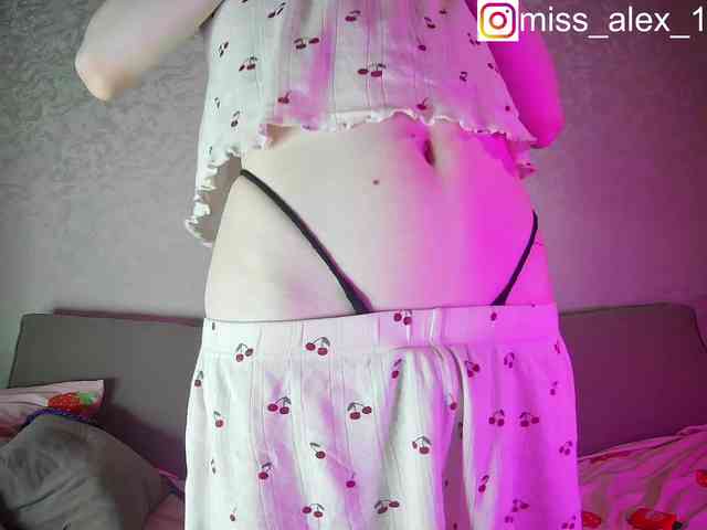 sasyhk01 Sex Cam Show