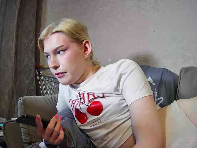 sasyhk01 Live Webcam on BongaCams