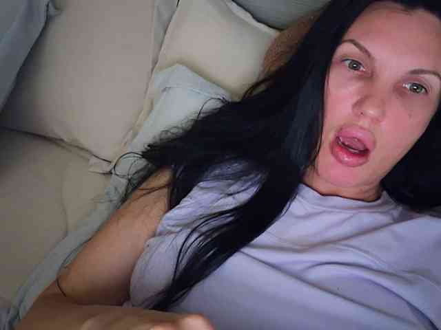 LvyOna webcam