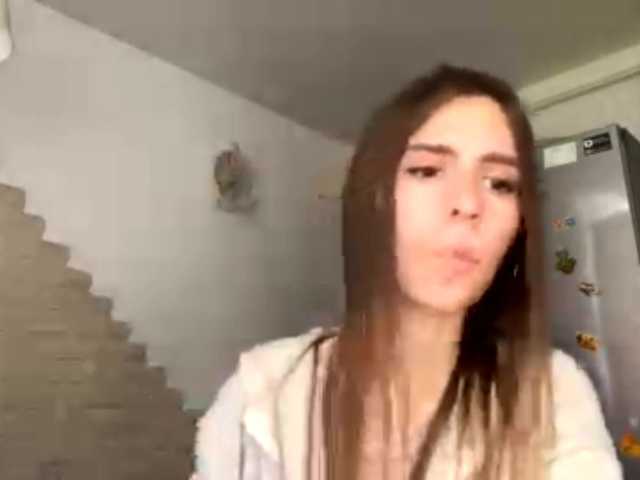 AshantiBadolato live webcam show