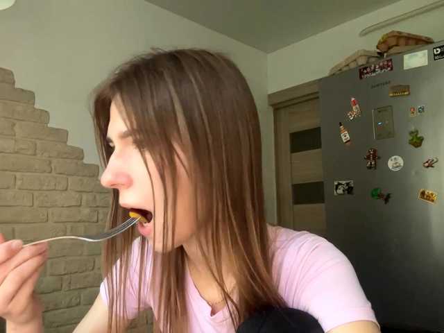 AshantiBadolato live cam on BongaCams