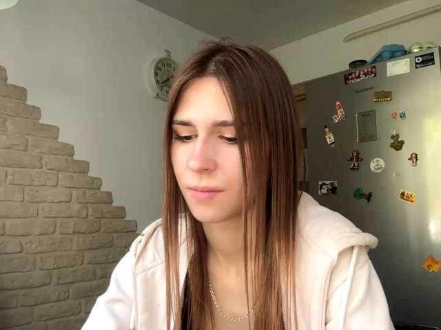 AshantiBadolato live cam preview