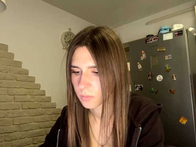 AshantiBadolato live cam preview