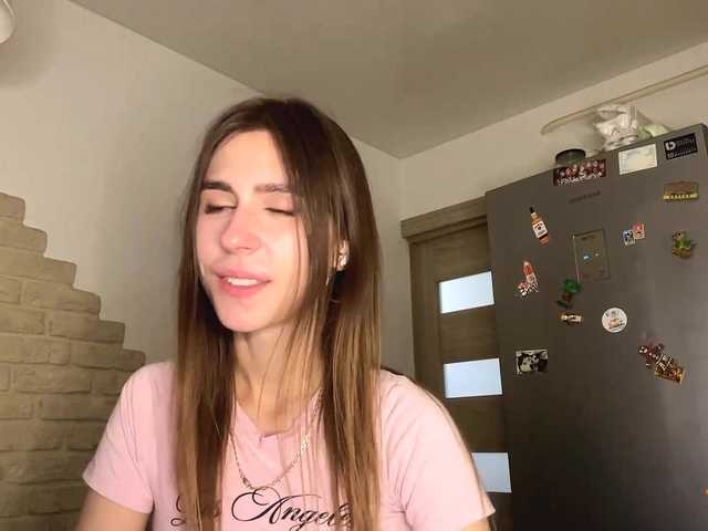 AshantiBadolato live cam on BongaCams