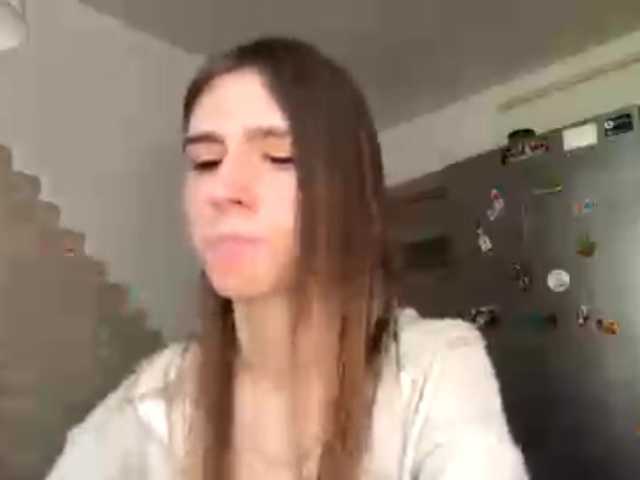 AshantiBadolato live webcam show