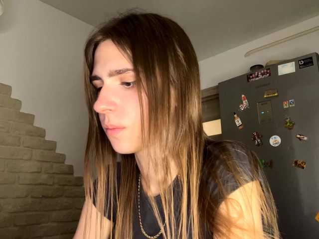 AshantiBadolato live webcam show