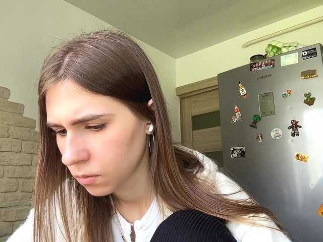 AshantiBadolato's BongaCams show and profile