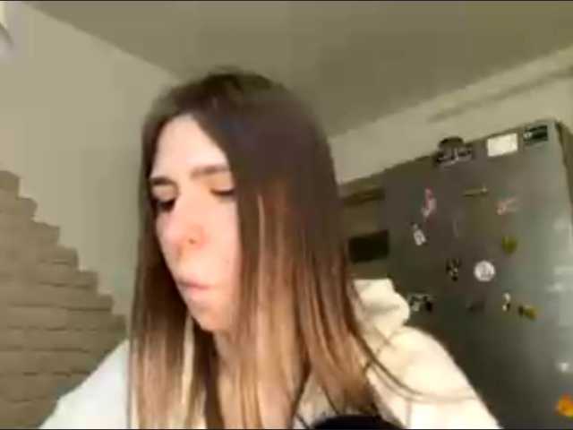 AshantiBadolato live webcam show