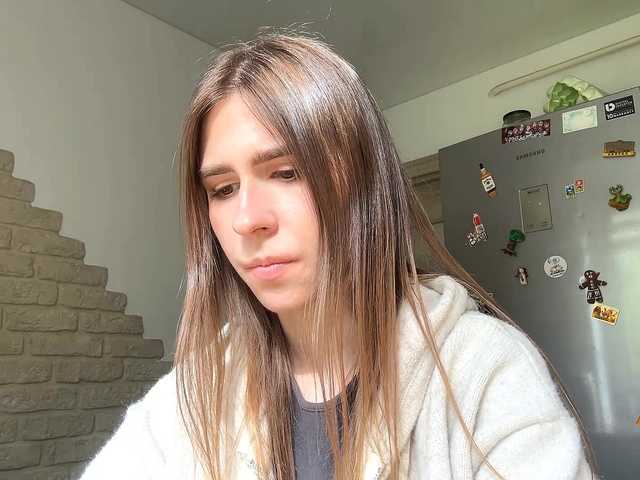 AshantiBadolato webcam