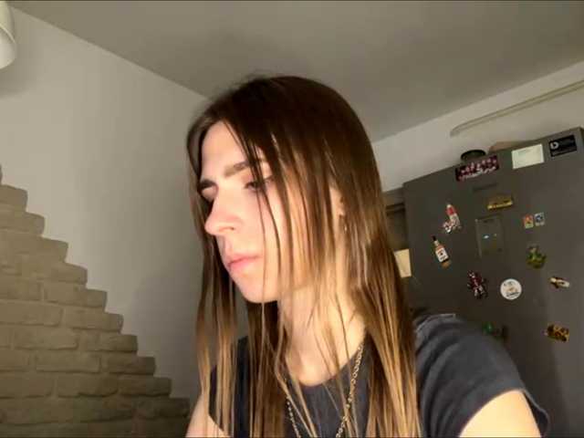 AshantiBadolato live webcam show