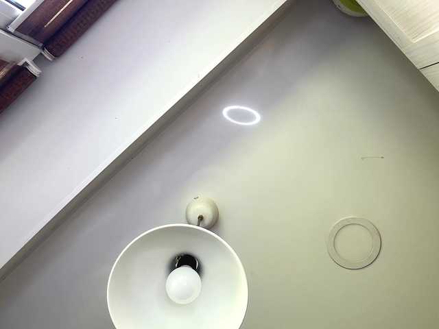 AshantiBadolato Live Cam and Statistics on UnifiedCams