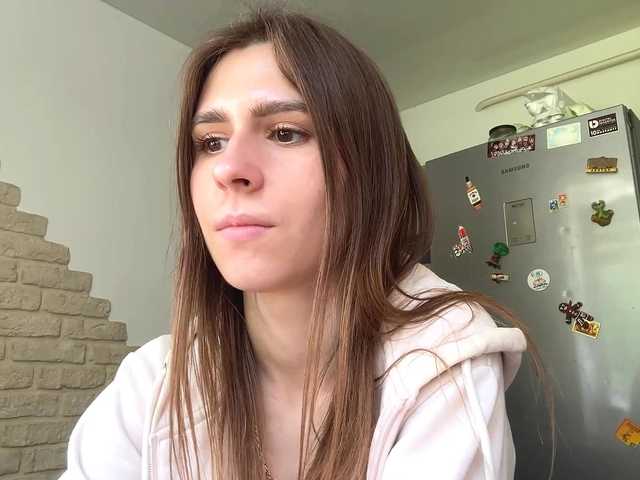 AshantiBadolato webcam