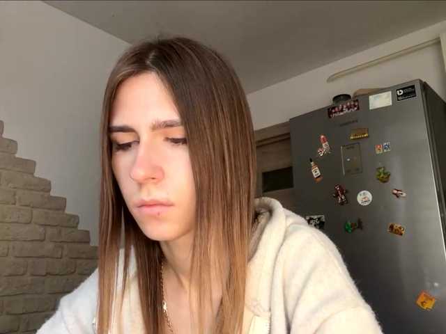 AshantiBadolato live webcam show