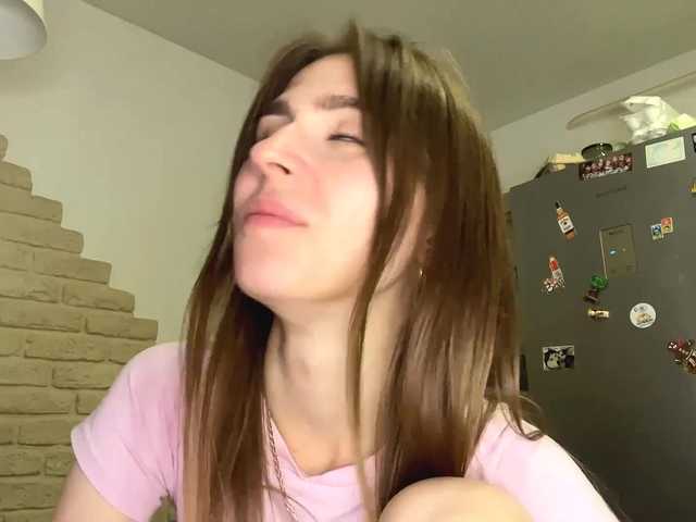 AshantiBadolato live cam on BongaCams