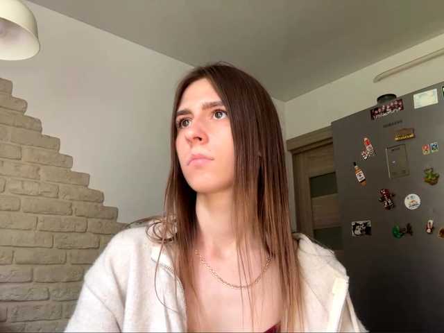 AshantiBadolato live webcam show