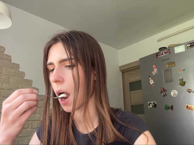 AshantiBadolato live cam on BongaCams