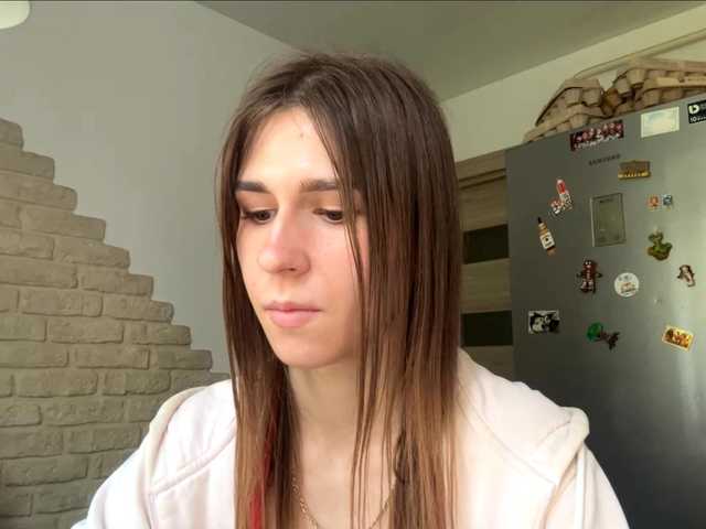 Chat with AshantiBadolato live cam