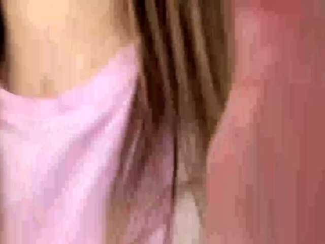 AshantiBadolato live cam on BongaCams