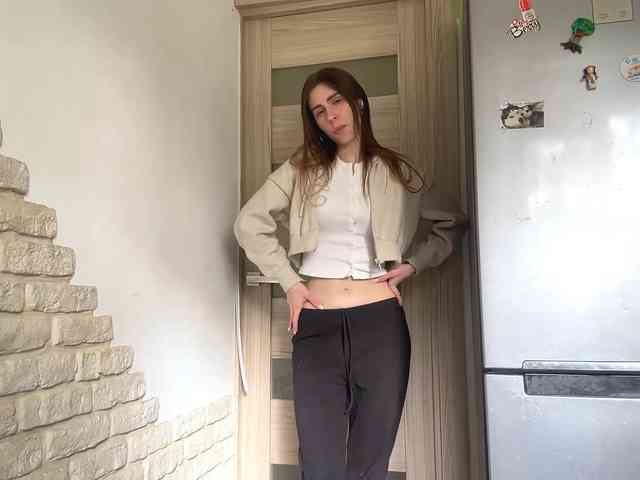 AshantiBadolato webcam