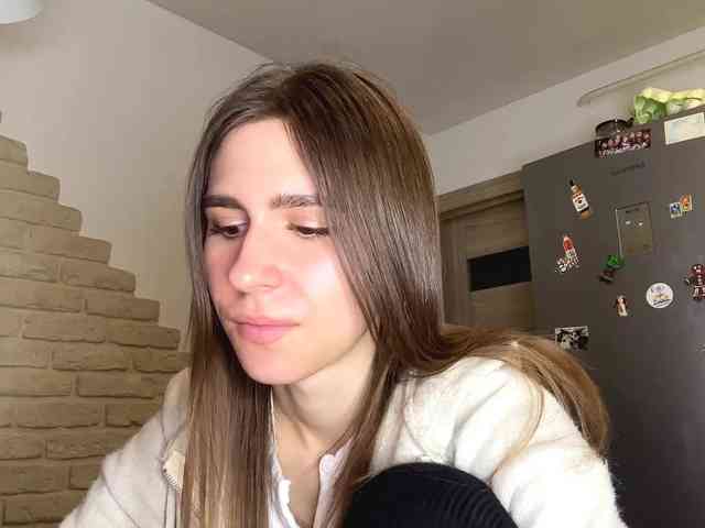 AshantiBadolato webcam