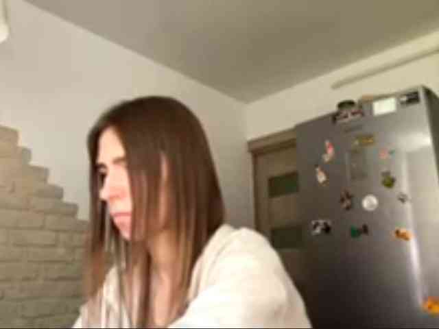 AshantiBadolato webcam
