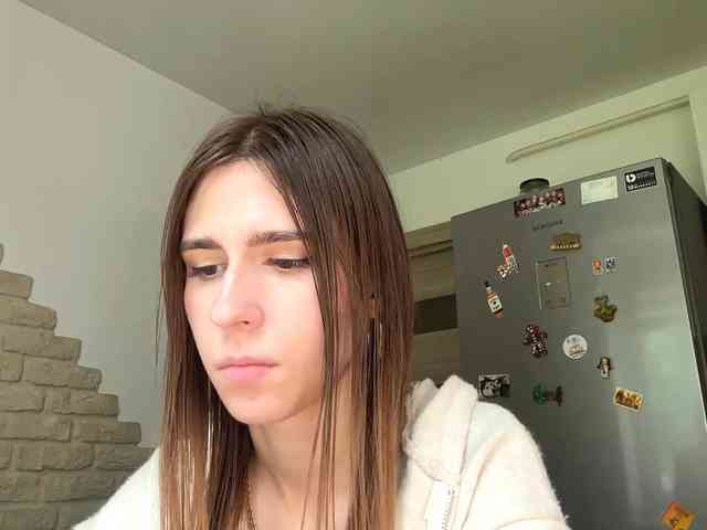 AshantiBadolato webcam
