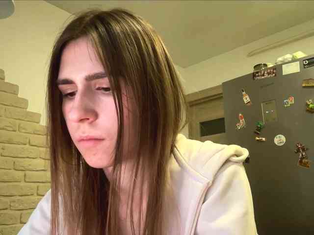 AshantiBadolato webcam