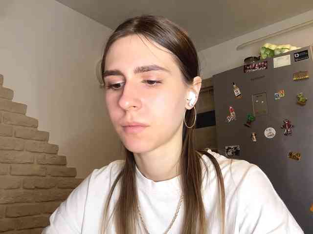 AshantiBadolato webcam