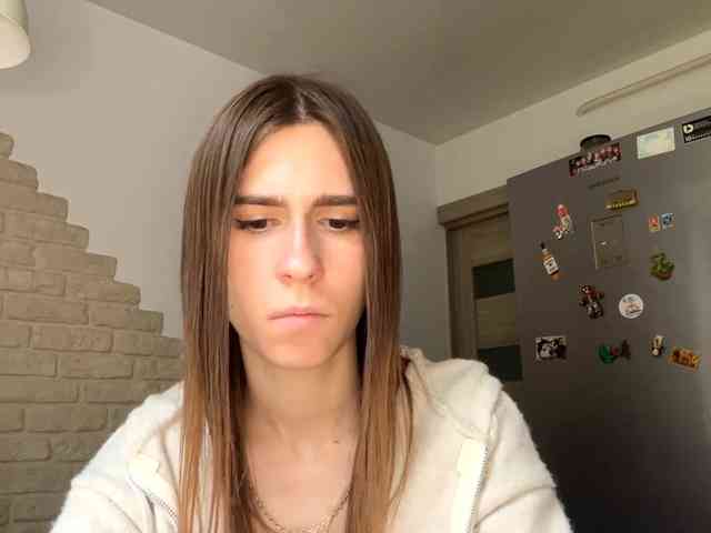 AshantiBadolato webcam