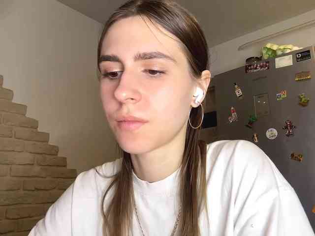 AshantiBadolato webcam