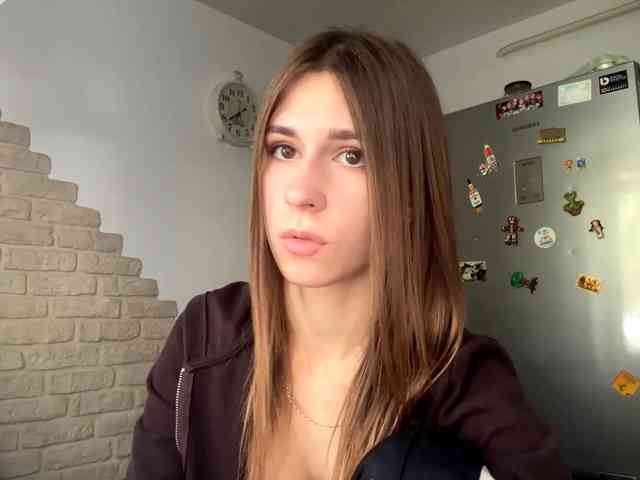 AshantiBadolato webcam