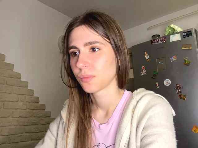 AshantiBadolato webcam