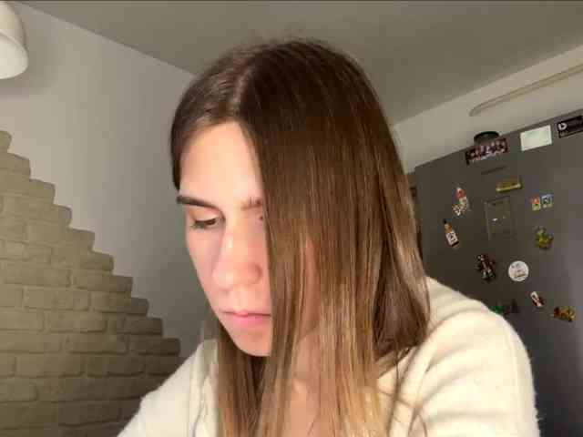AshantiBadolato webcam