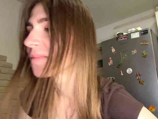 AshantiBadolato webcam