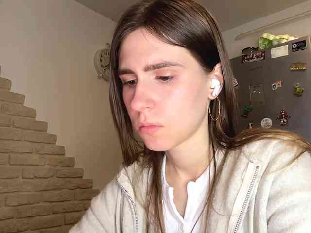 AshantiBadolato webcam