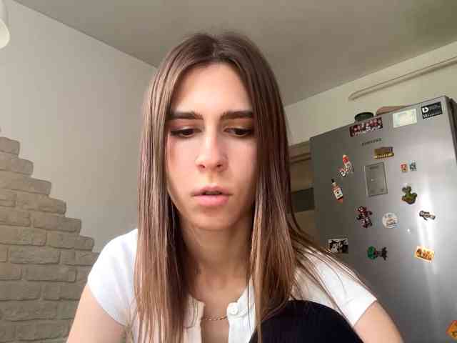 AshantiBadolato webcam