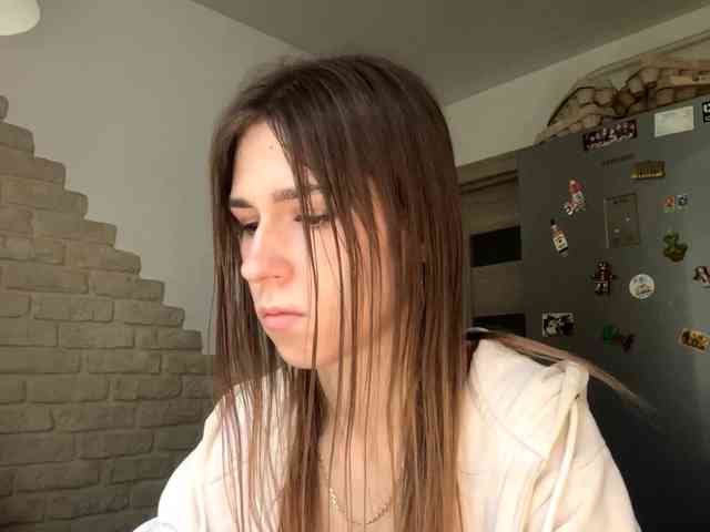 AshantiBadolato webcam