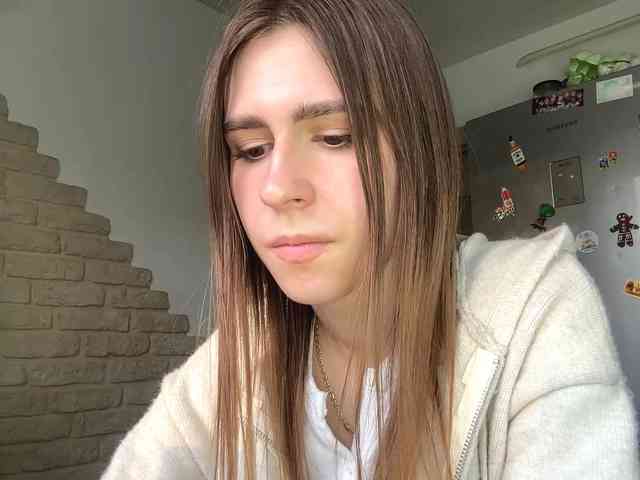 AshantiBadolato webcam