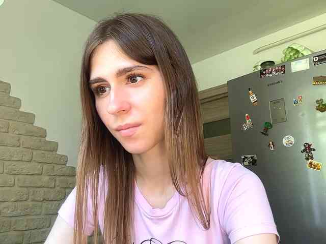 AshantiBadolato webcam
