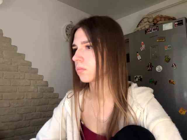AshantiBadolato webcam