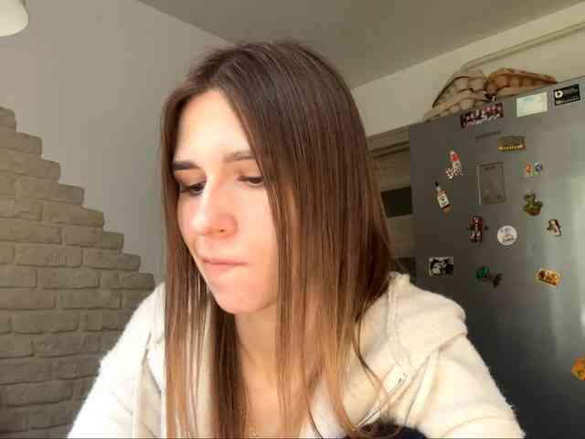 AshantiBadolato webcam