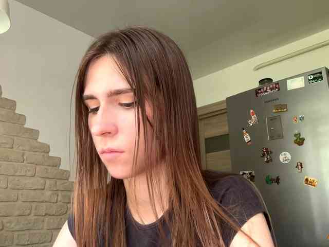 AshantiBadolato webcam