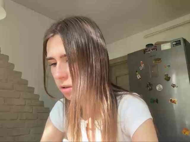 AshantiBadolato webcam