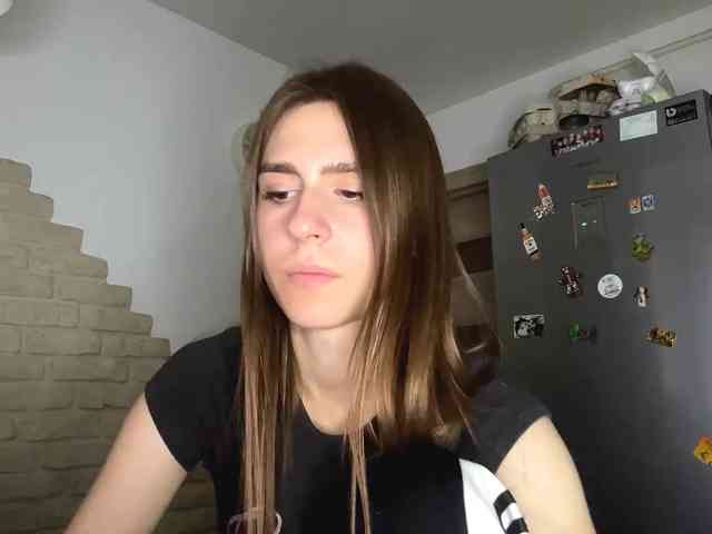 AshantiBadolato webcam