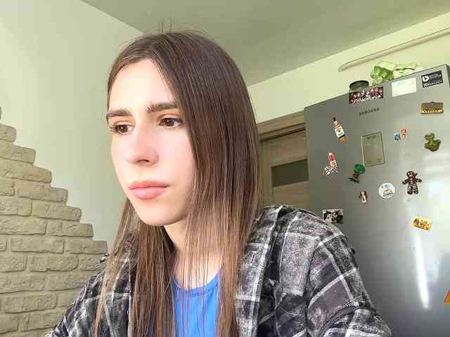 AshantiBadolato webcam