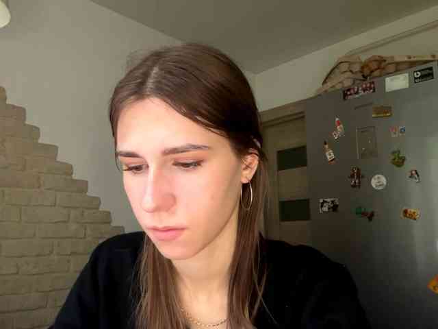 AshantiBadolato webcam